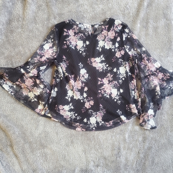 Roommates Sheer Floral Blouse With Bell Sleeves Size L - Picture 4 of 8